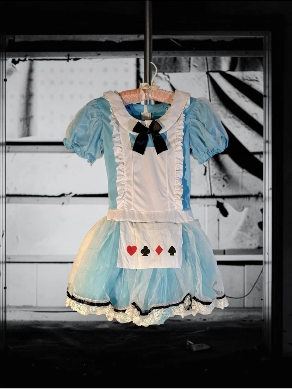 Leg Avenue Child's Alice in Wonderland dress Small